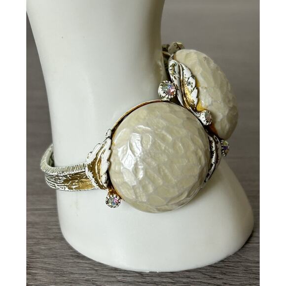 Vintage White Enamel Faux Pearl W/Aurora Borealis Stones Clamper Bracelet . - Picture 3 of 6